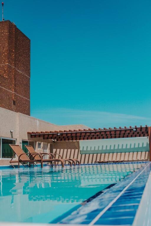 Confortavel Flat Com Piscina De Borda Infinita Na Cobertura Cabedelo Extérieur photo